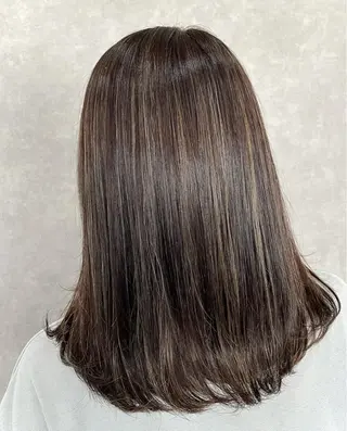 ミディアム カラー 一ノ瀬 暁のヘアスタイル