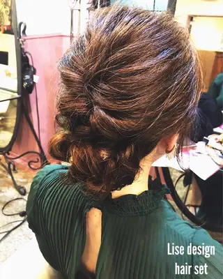 セミロング カラー パーマ ヘアアレンジ 表参道Lise おおいしおりのヘアスタイル