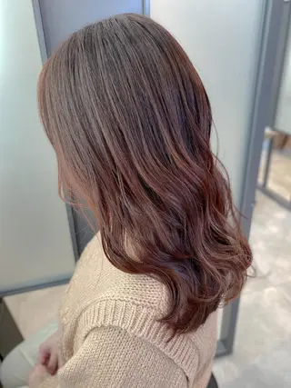 セミロング カラー 【透明感、艶髪】西村 有司のヘアスタイル