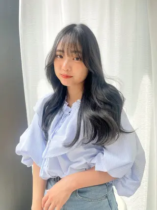 ロング カラー 韓国レイヤーカット/ ダブルカラーのヘアスタイル