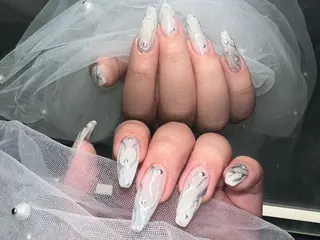 ネイル LINO nail chihori🌻のネイルデザイン