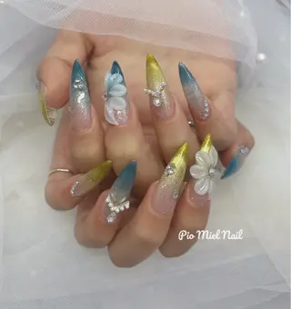 セミロング Pio Mielのネイルデザイン