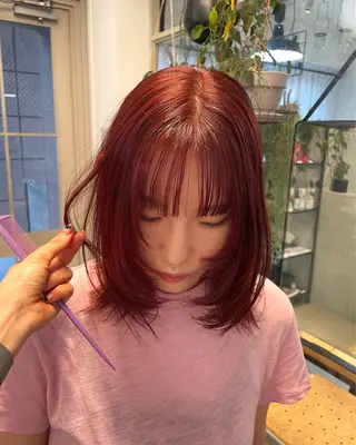 ミディアム カラー ミルクティー× グレージュMOMOのヘアスタイル