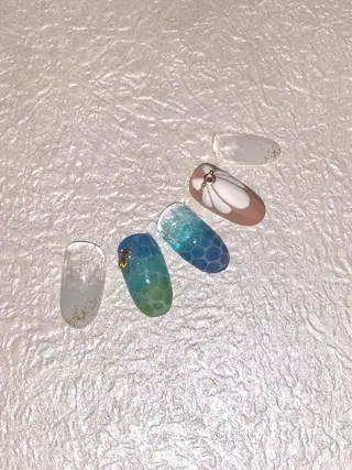 ネイル 遊津 美来のネイルデザイン