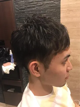 ショート パーマ メンズ 【24時まで営業✨】 吉本 成樹のヘアスタイル
