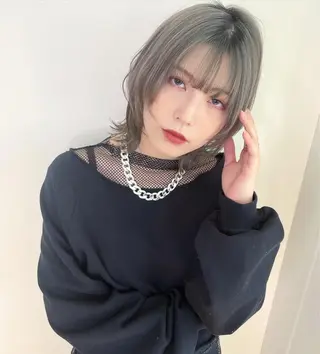 ミディアム カラー ウルフカット ハッシュカット/七海のヘアスタイル