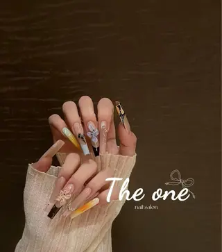 ネイル The oneアオイ アオイのネイルデザイン