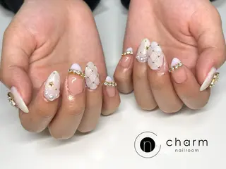 ネイル ネイルルーム チャームのネイルデザイン
