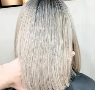 ショート カラー ヘアアレンジ ネイル マツエク・マツパ ブリーチ特化 / share 元太のヘアスタイル