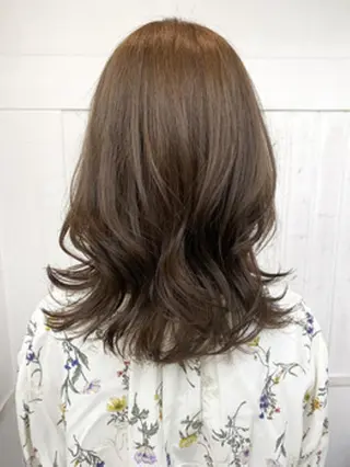 ミディアム カラー ヘアアレンジ パーマ ヘアケア特化型サロン newi 梅田のヘアスタイル
