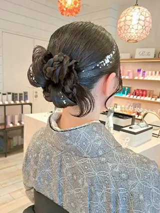 ヘアアレンジ ロング ＭＩＹＵ/透明感 渋谷/ベージュカラーのヘアスタイル