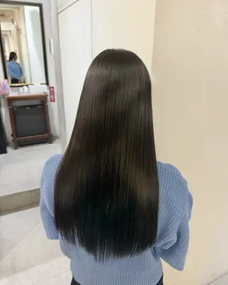 ロング 荻野宗一郎 /レイヤーカットのヘアスタイル