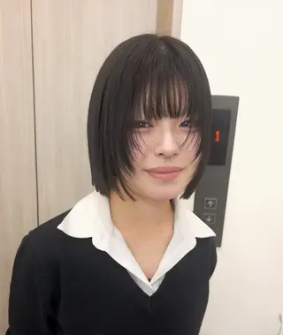 ミディアム tiel【ティエル】所属・tiel 小山莉々のヘアスタイル