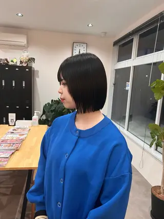 ショート 切りっぱなしボブ 👩🏼ミニボブのヘアスタイル