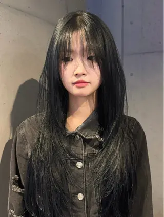 ロング カラー だいち/ブリーチ/ レイヤーカットのヘアスタイル