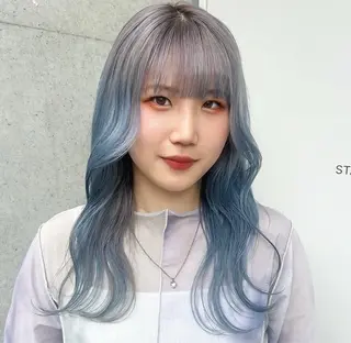 セミロング ハイトーン🫧艶髪 MAIKAのヘアスタイル