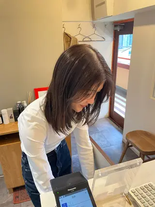 ミディアム カラー 土川 陽菜のヘアスタイル