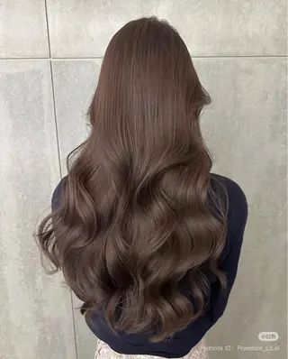 カラー 韓国風レイヤーカラー ライムのヘアスタイル