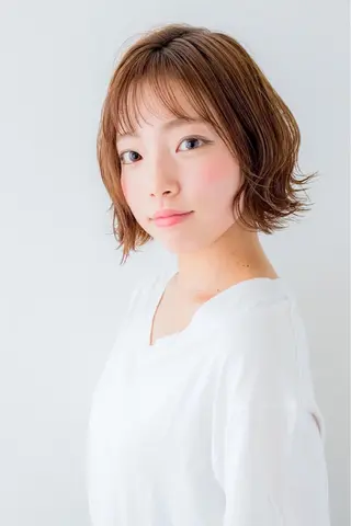 ショート カラー ディレクター ノナカのヘアスタイル
