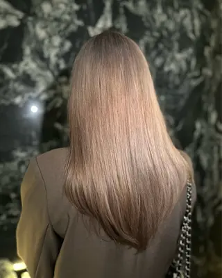 セミロング clan【クラン】所属・五反田カラーリスト 🖤🫧🪞佳祐のヘアスタイル