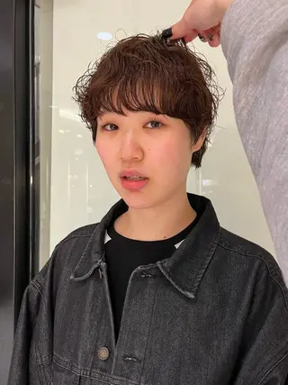 ショート パーマ 岡田 望愛🫧のヘアスタイル