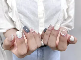 ネイル Rainrain💧 パーツ豊富、やり放題のネイルデザイン