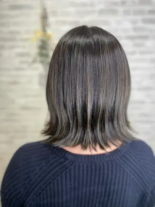 ショート カラー 平田 怜のヘアスタイル