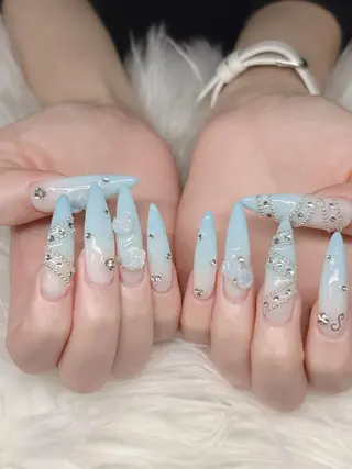 ネイル Lee Nailsのネイルデザイン