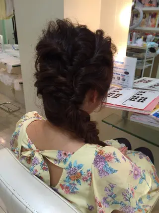 ヘアアレンジ 柳澤 興輝のヘアスタイル