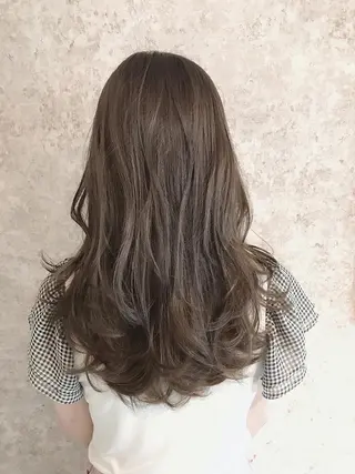 ミディアム カラー パーマ 磧本 祐里恵のヘアスタイル