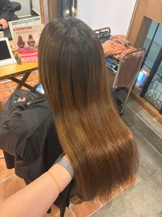 ロング momoka/茶屋町 /艶髪カラーのヘアスタイル