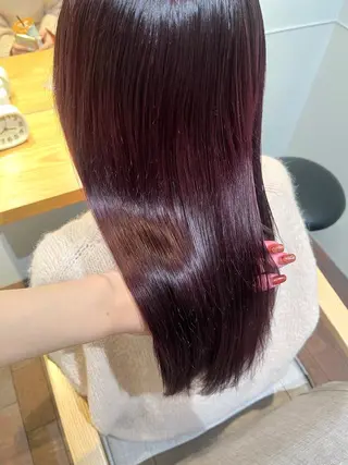 ロング カラー 片岡 由依のヘアスタイル
