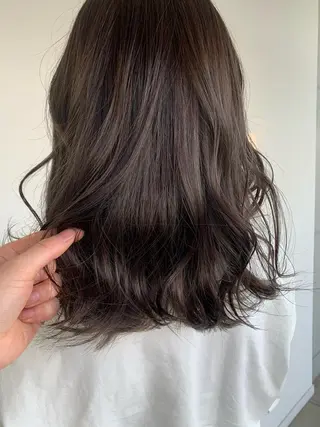 ミディアム おせ ちさとのヘアスタイル