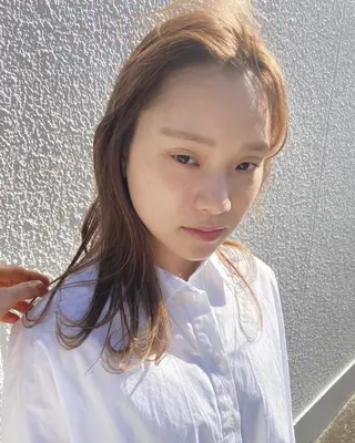 セミロング カラー vahan✂︎ 小林未果🕊のヘアスタイル