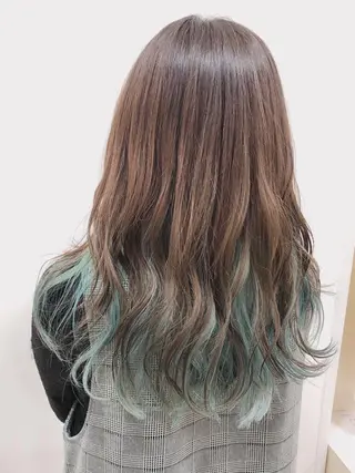 セミロング カラー いけがみ ゆかなのヘアスタイル