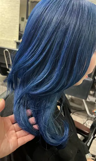 ミディアム Lilly 中谷友里のヘアスタイル