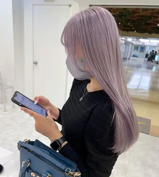 セミロング カラー ヘアアレンジ 🫧モテる💗ダメー ジレスハイトーン🫧のヘアスタイル