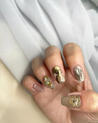 ネイル 𝐠𝐨𝐫𝐢 𝐧𝐚𝐢𝐥のネイルデザイン