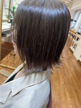 ショート 腰越 麻奈のヘアスタイル