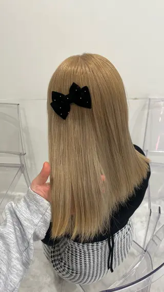 カラー akari🎀🤍 ガーリーstyleのヘアスタイル