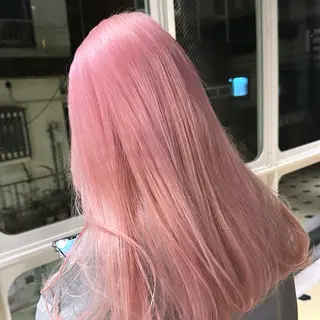 カラー RINA .のヘアスタイル