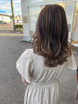 ロング カラー 山田 ひかりのヘアスタイル