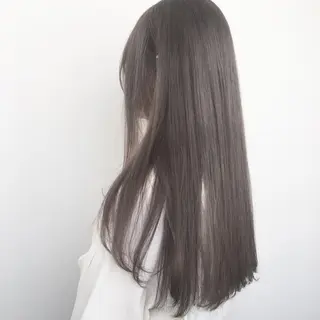 ロング シンマ チヒロのヘアスタイル