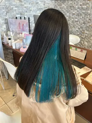ロング カラー 丸山 莉世のヘアスタイル