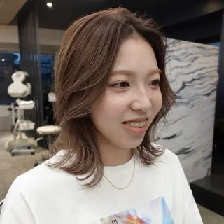 ミディアム カラー ヘアアレンジ 🌐サトウ リョウ🌐のヘアスタイル