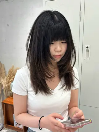 セミロング 韓国レイヤー/ヘア カラー🎀ayamiのヘアスタイル