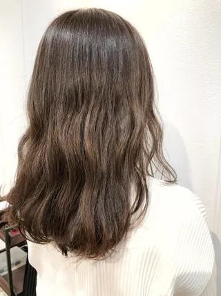セミロング カラー cherir髪質改善 パーソナルカラー診断のヘアスタイル
