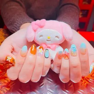 ネイル 半村 明のネイルデザイン