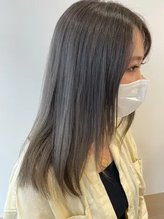 セミロング カラー 天野 瑠真のヘアスタイル