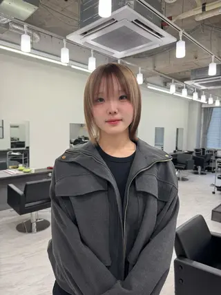 ロング レイヤー・ブリーチ kiyotoshiのヘアスタイル